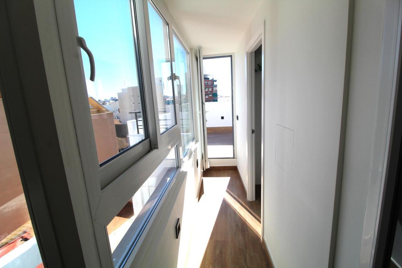 Atico Loft De Lujo Con Terraza Espectacular Y Vista A Los 2 Castillos Apartment Alicante Exterior photo